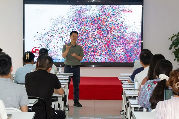 铭记历史，砥砺前行——瑞方人力组织观看九三阅兵仪式 第3张